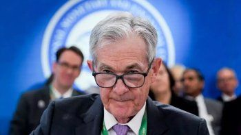 La Fed mantiene las tasas y crece la tensión institucional