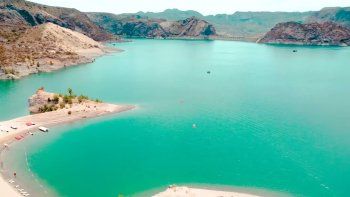 mendoza: la playa de agua turquesa que es un paraiso mendoza: la playa de agua turquesa que es un paraiso