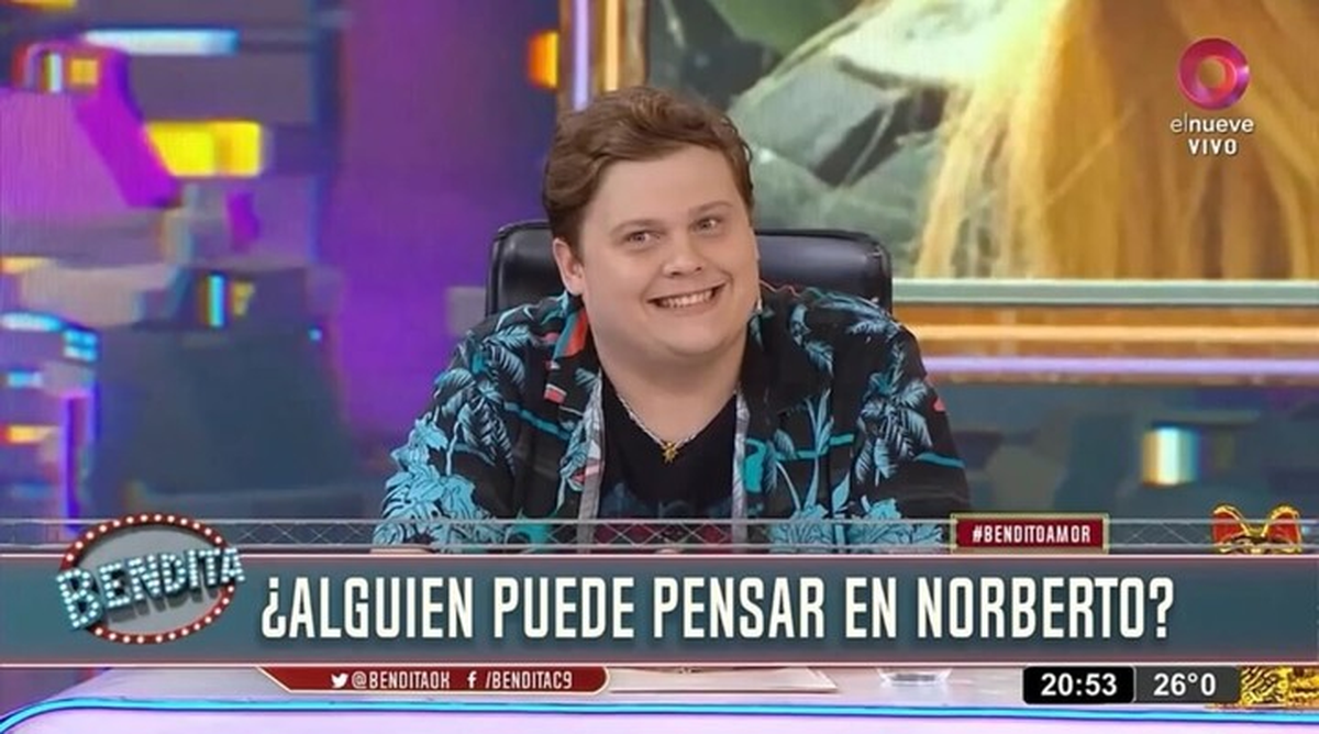 Luca Martin volvió a patinar en Bendita al malinterpretar a Fátima Florez y lanzar insultos al aire. Ella respondió en vivo y lo dejó expuesto a todos. Luca Martin volvió a patinar en Bendita al malinterpretar a Fátima Florez y lanzar insultos al aire. Ella respondió en vivo y lo dejó expuesto a todos.