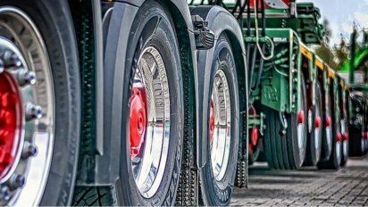 Dólar: FATE paraliza producción y enfurecen los camioneros