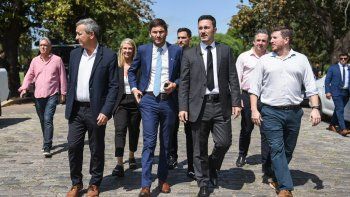 Presentación de Luis Petri. Presentación de Luis Petri.