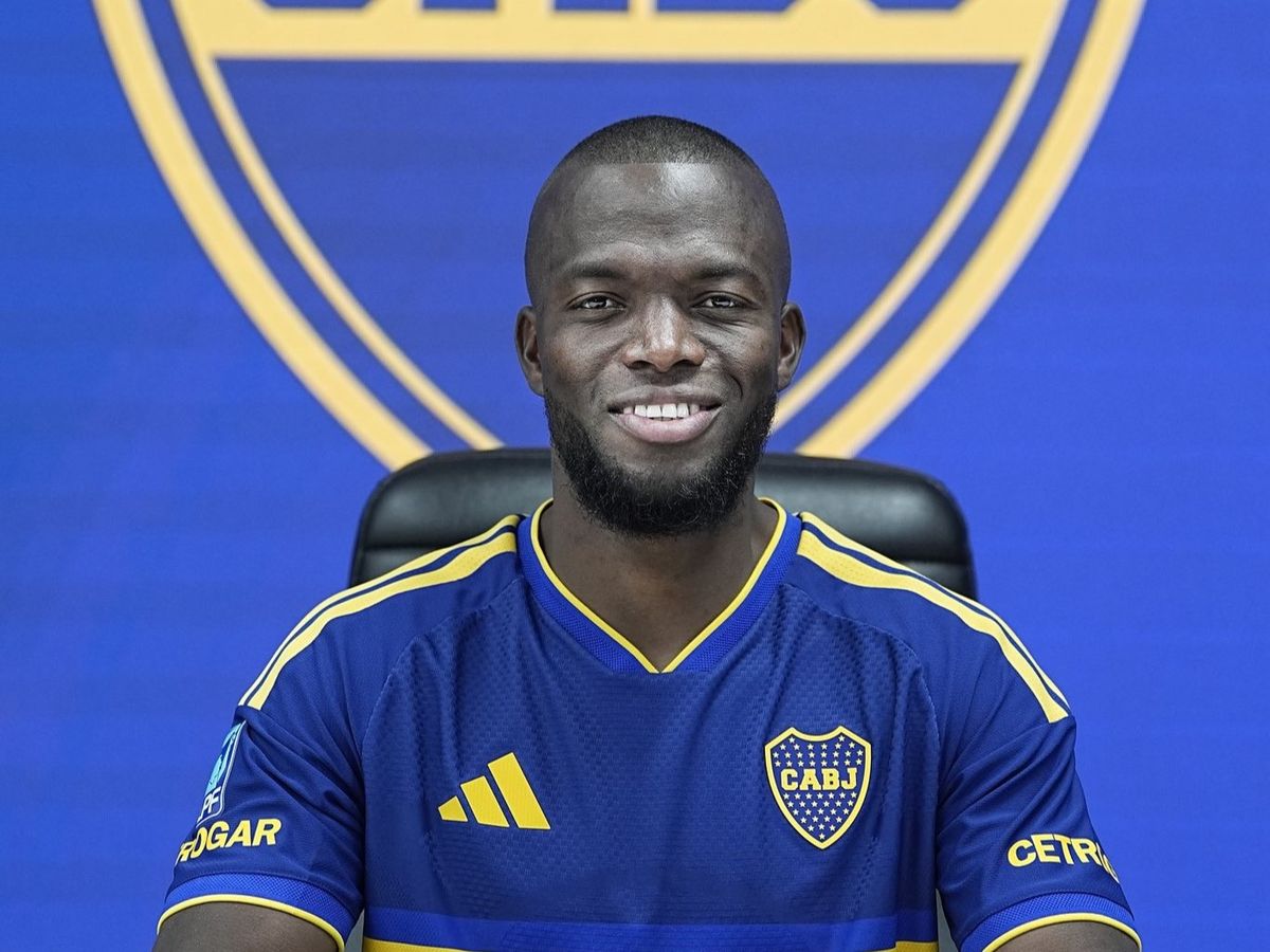 Enner Valencia tuvo su debut oficial en Boca