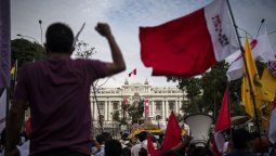 altText(Perú: Pedro Castillo anuncia nuevo gabinete y cae parado)}