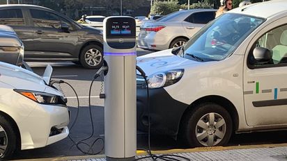 ¿Solo autos eléctricos para 2041? Alarma en las automotrices
