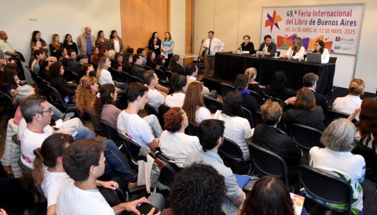 El Premio Vivalectura 2026 ya se puso en marcha a través de una convocatoria nacional que busca visibilizar proyectos de lectura en toda la Argentina. El Premio Vivalectura 2026 ya se puso en marcha a través de una convocatoria nacional que busca visibilizar proyectos de lectura en toda la Argentina.