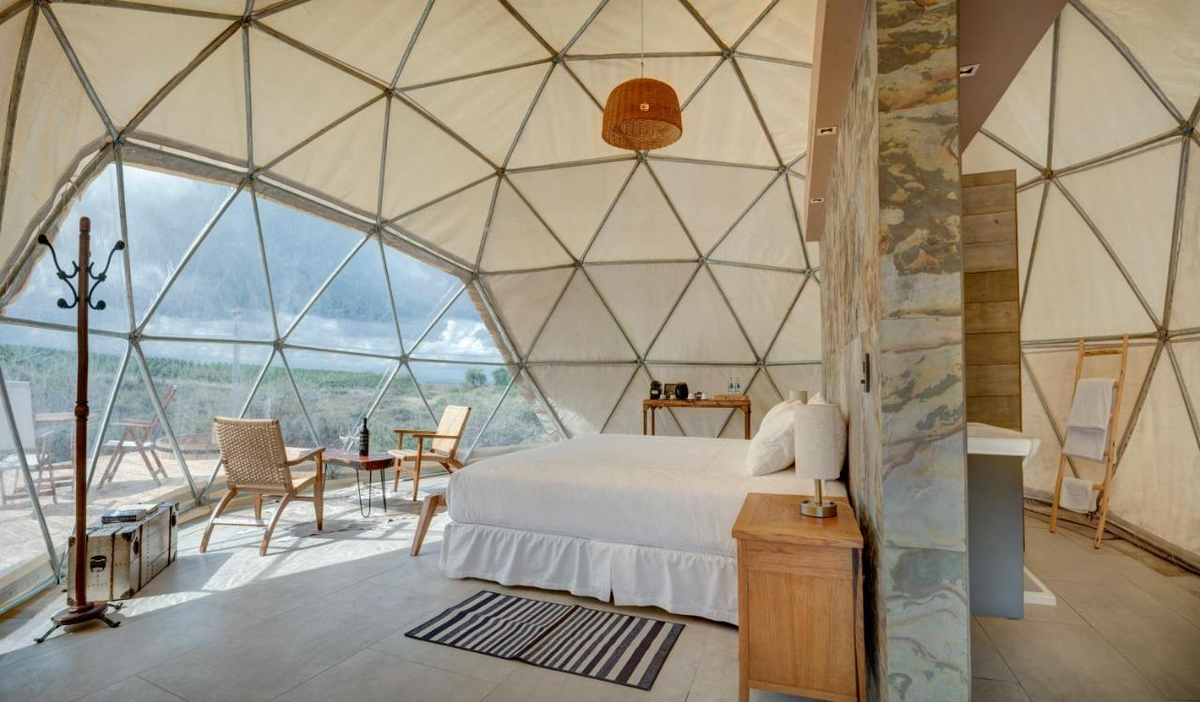 Las increíbles comodidades del glamping ubicado en Valle de Uco, Mendoza, Argentina. Foto: Booking 