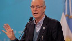 Gollán: Hay una disminución total de contagios en el personal de salud