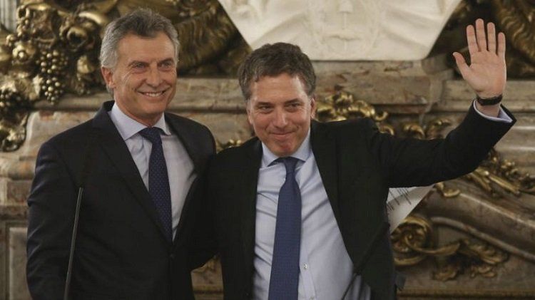 Mauricio Macri y su ministro Nicolás Dujovne. Foto: Web
