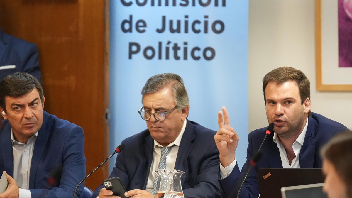 Juan Manuel López (JxC), durísimo contra el FdT (Foto NA).
