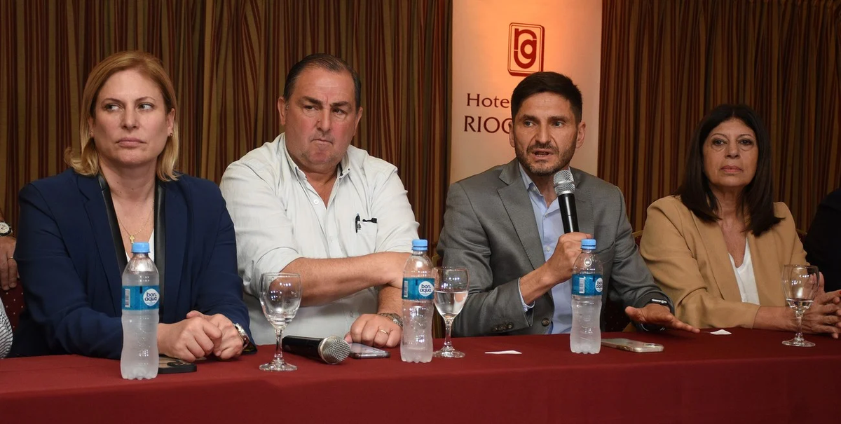 Pullaro junto a Scaglia, Poletti y García. Pullaro junto a Scaglia, Poletti y García. 