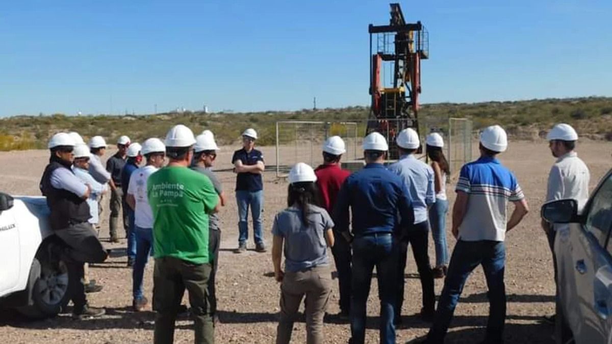 Trabajos de evaluación de campo en Medanito Trabajos de evaluación de campo en Medanito