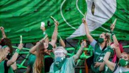altText(Sin definiciones sobre qué pasará con el aborto legal, la Iglesia sigue presionando a senadores)}