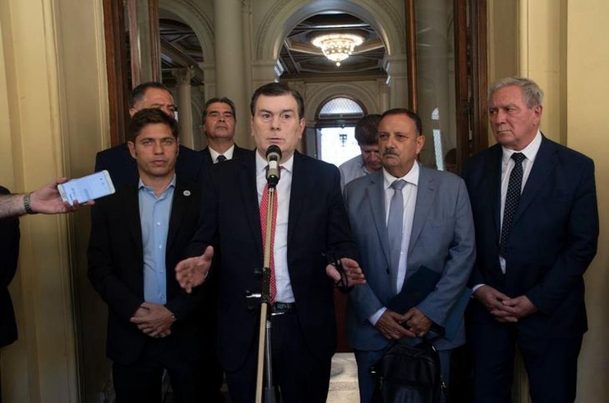 Gerardo Zamora quiere liderar a los gobernadores, y quizàs eso le frustre la precandidatura presidencial que anhela.