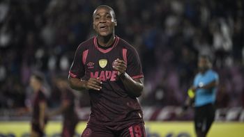 Lanús ganó con gol de Valois Lanús ganó con gol de Valois