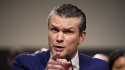 altText(Crisis total en el Pentágono: caos, purga y ¿caída de Pete Hegseth?)}