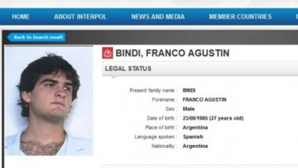 Clarín le adjudica la financiación del proyecto al abogado vinculado con el kirchnerismo, Franco Bindi, quien estuvo prófugo de la Justicia durante dos años en una causa por la salida ilegal de una menor del país.
