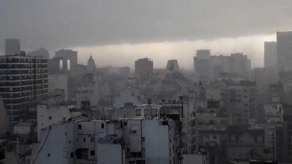 Clima hoy: Viento para que se vuele todo y lluvia (40%) 