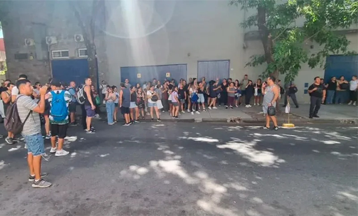 Protesta de trabajadores de Cocot y Dufour en CABA.