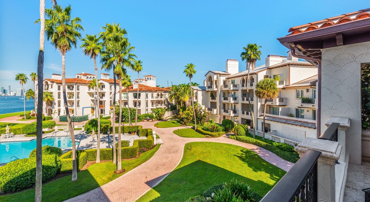 Condominios en Florida: No se venden los de más de 30 años.
