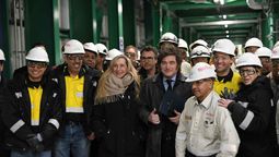Javier Milei en Rio Tinto con Karina y trabajadores de la minería (Foto: Presidencia)