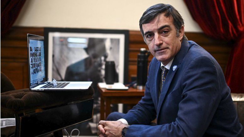Crisis en el PRO: Esteban Bullrich renunció y apuntó contra el blindaje a Adorni