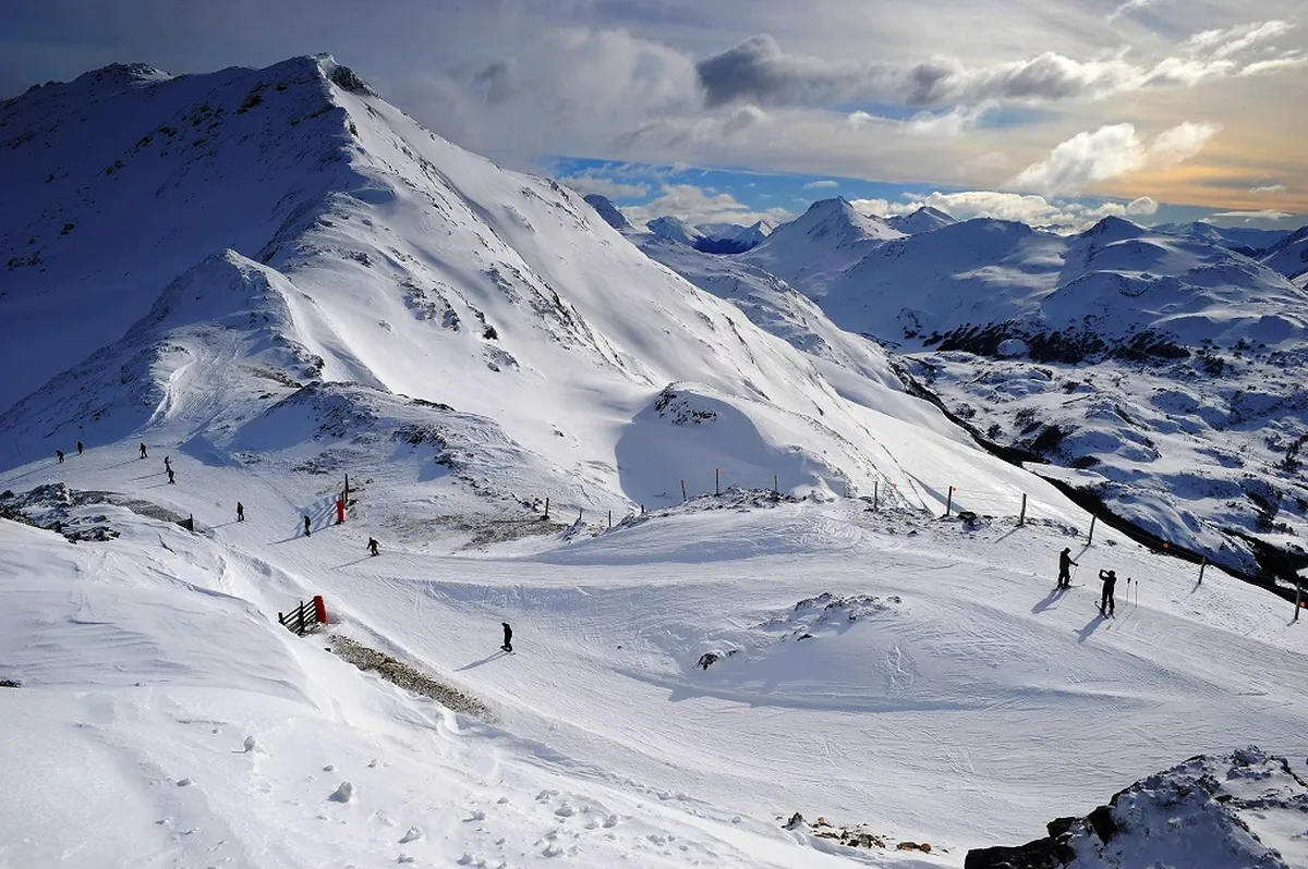El imponente Cerro Castor en el Fin del Mundo.