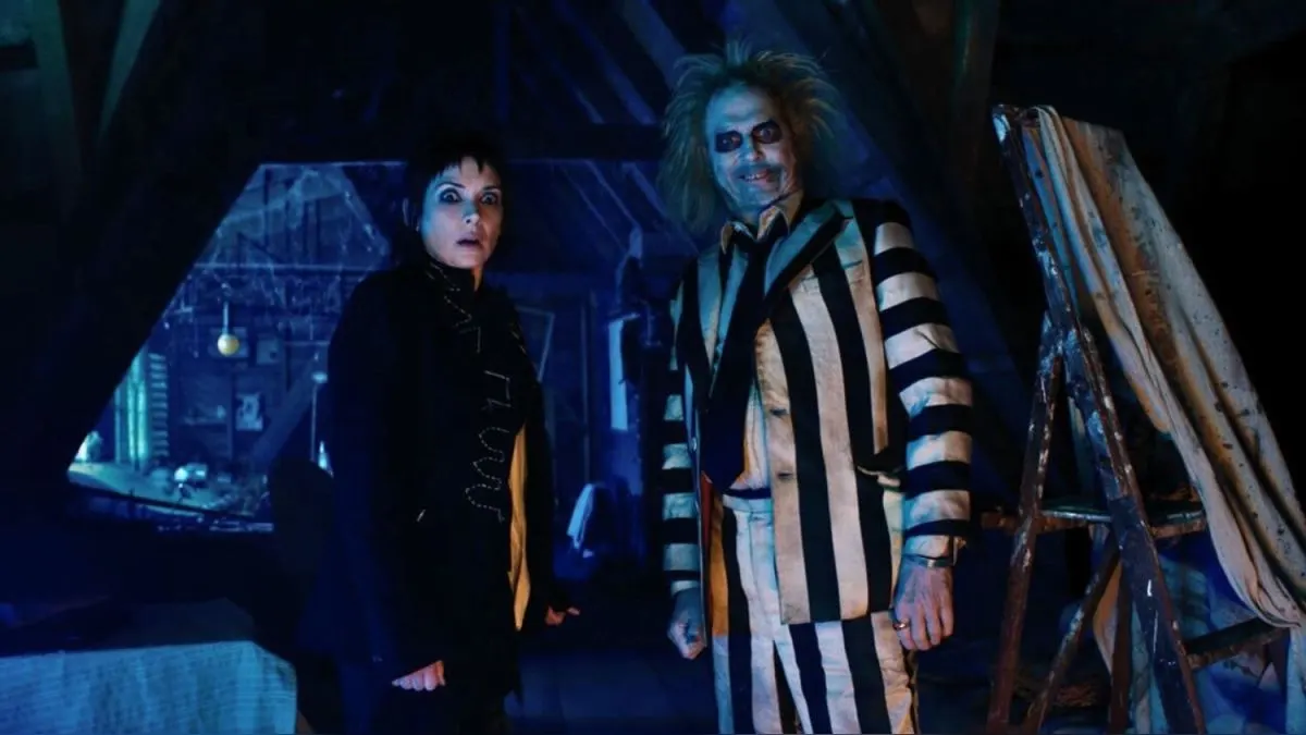 'Beetlejuice 2' marca el regreso de Michael Keaton como el fantasmal personaje, acompañado por otros personajes viejos y nuevos. La película debutó recientemente en el Festival de Venecia, donde fue aclamada por el público. 'Beetlejuice 2' marca el regreso de Michael Keaton como el fantasmal personaje, acompañado por otros personajes viejos y nuevos. La película debutó recientemente en el Festival de Venecia, donde fue aclamada por el público.