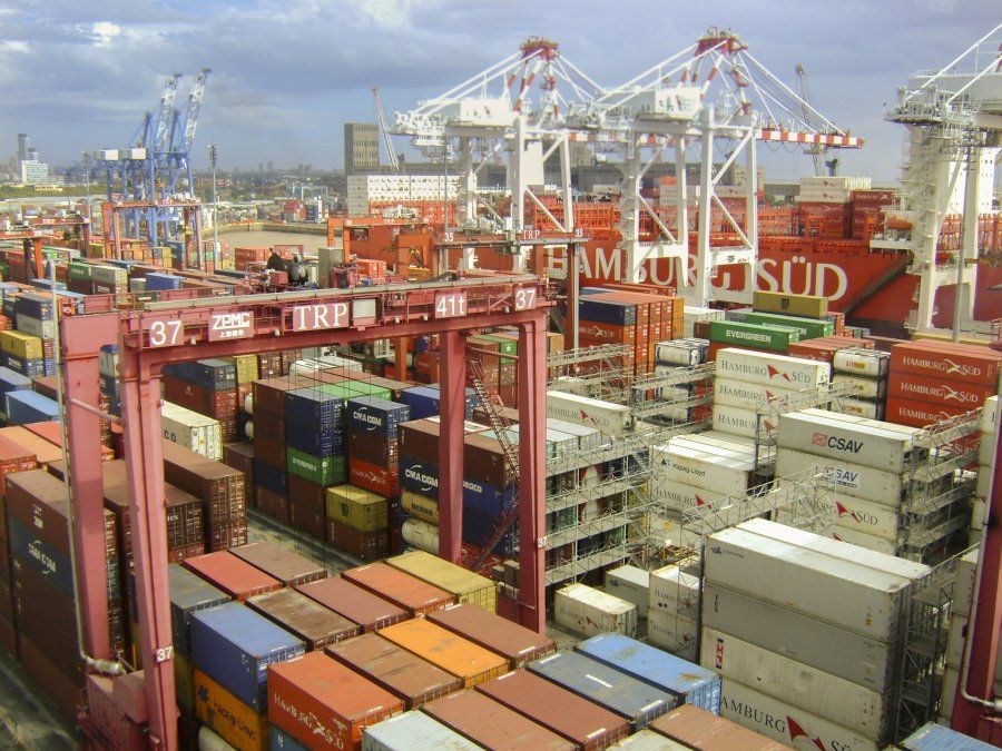 Son muchos los importadores que enfrentan dificultades para cumplir con los montos y plazos de pago. Son muchos los importadores que enfrentan dificultades para cumplir con los montos y plazos de pago.