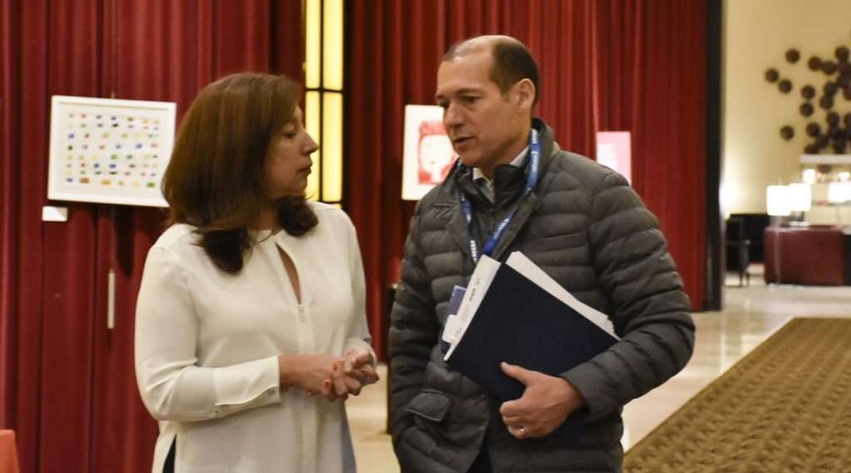 Los gobernadores Omar Gutiérrez y Arabela Carreras no seguirán en sus puestos a partir del 10 de diciembre.