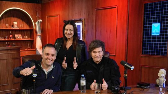 6 textos que definirán el año 2026 de Javier Milei según el blasfemo Manuel Adorni 6 textos que definirán el año 2026 de Javier Milei según el blasfemo Manuel Adorni