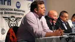 altText(Escala el conflicto con los pilotos y amenazan: “Esto termina mal