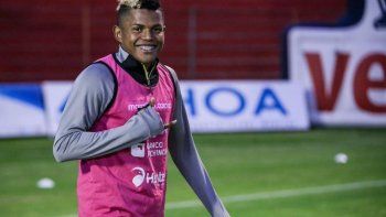 A Bolaños, rival de Boca, se le borró la sonrisa. A Bolaños, rival de Boca, se le borró la sonrisa.