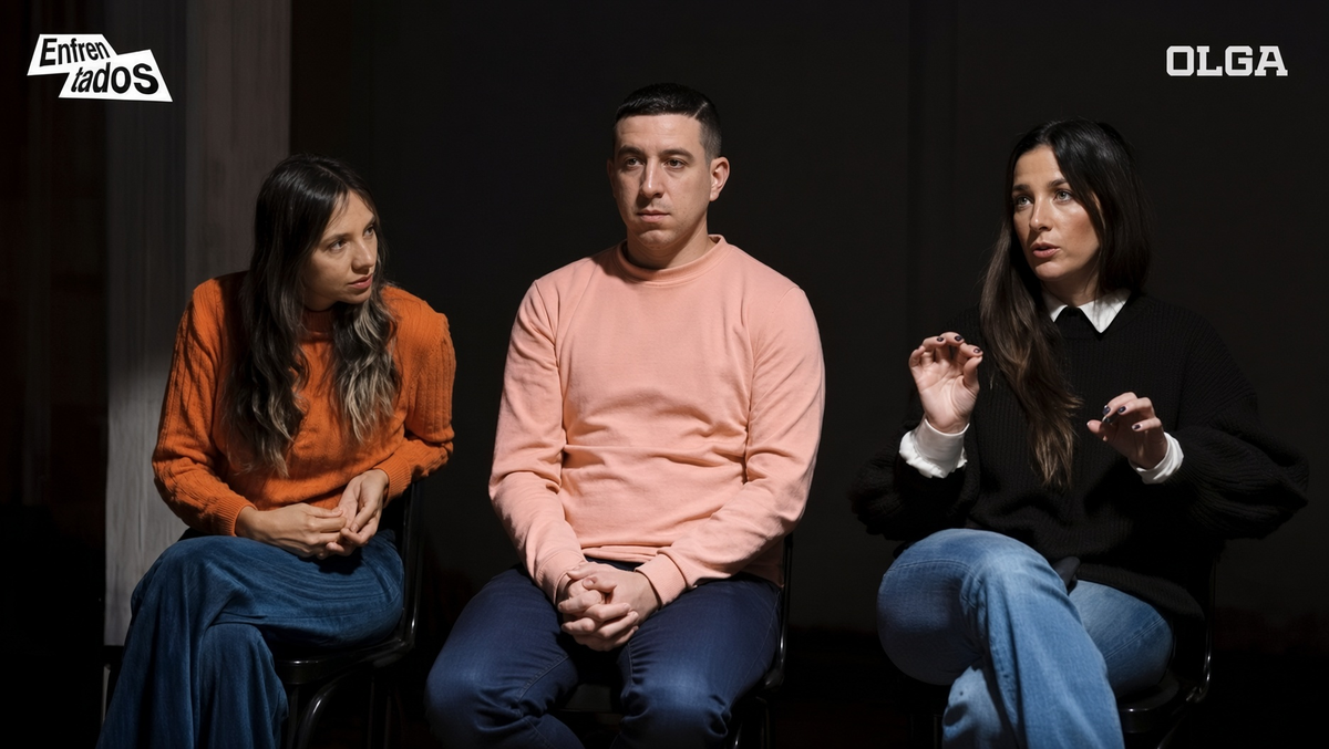 Enfrentados, el nuevo ciclo de OLGA conducido por Lucho Mellera, reunió posturas opuestas sobre la familia y rápidamente disparó todo tipo de discusiones, una más picante que la otra. Foto: Captura OLGA Enfrentados, el nuevo ciclo de OLGA conducido por Lucho Mellera, reunió posturas opuestas sobre la familia y rápidamente disparó todo tipo de discusiones, una más picante que la otra. Foto: Captura OLGA