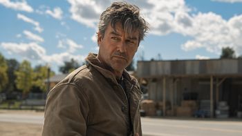 La miniserie de 8 episodios que la está rompiendo y tiene todo para atraparte
