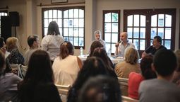 Horacio Rodriguez Larreta con Vecinos y socios del Club Arquitectura