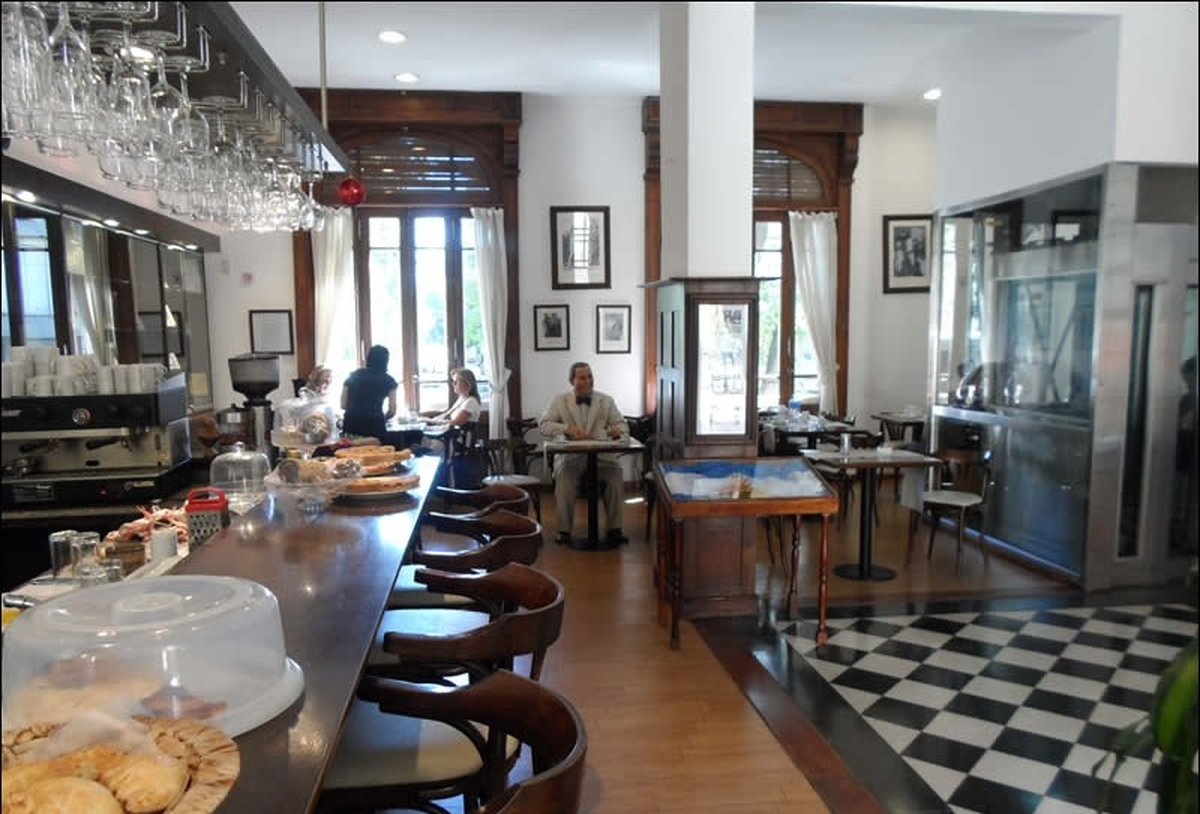 Un bodegón con grandes precios en Buenos Aires. Un bodegón con grandes precios en Buenos Aires.