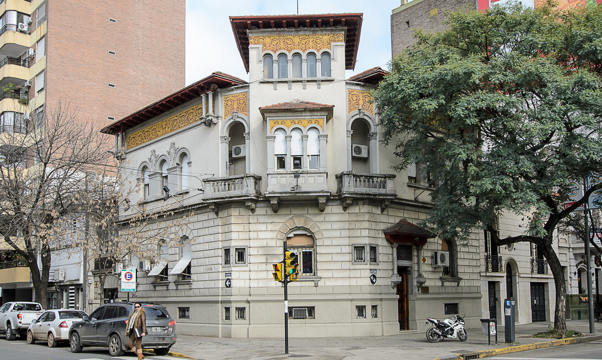 Colegio de Médicos segunda circunscripción de la Provincia de Santa Fe ubicado en Av. Carlos Pellegrini 1705, Rosario. Colegio de Médicos segunda circunscripción de la Provincia de Santa Fe ubicado en Av. Carlos Pellegrini 1705, Rosario.