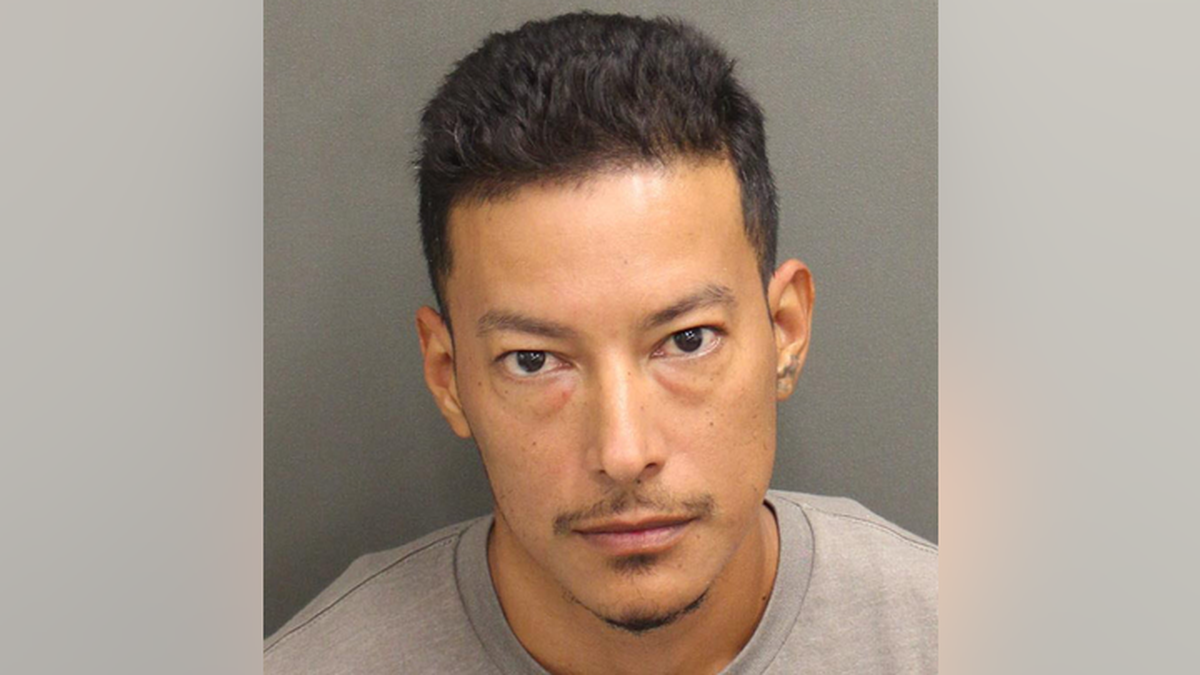 El sospechoso Aaron Josué López, de 35 años y oriundo de Royal Palm Beach en Florida. 