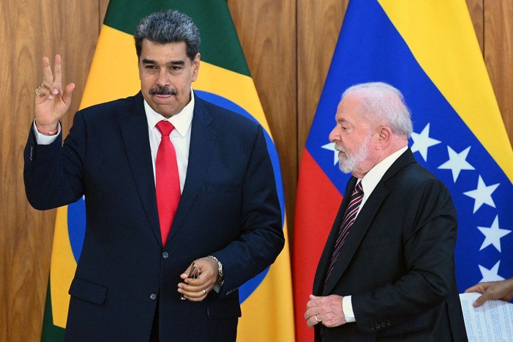 Maduro llama a consultas al embajador en Brasil: Lula les soltó la mano