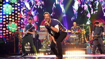 Explotó River por una exiliada y su canción prohibida junto a Coldplay