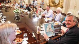 Alberto Fernández recibió a con representantes de organismos de Derechos Humanos.