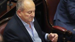 altText(Por el escándalo sexual, Marino dio un paso al costado en el Senado)}