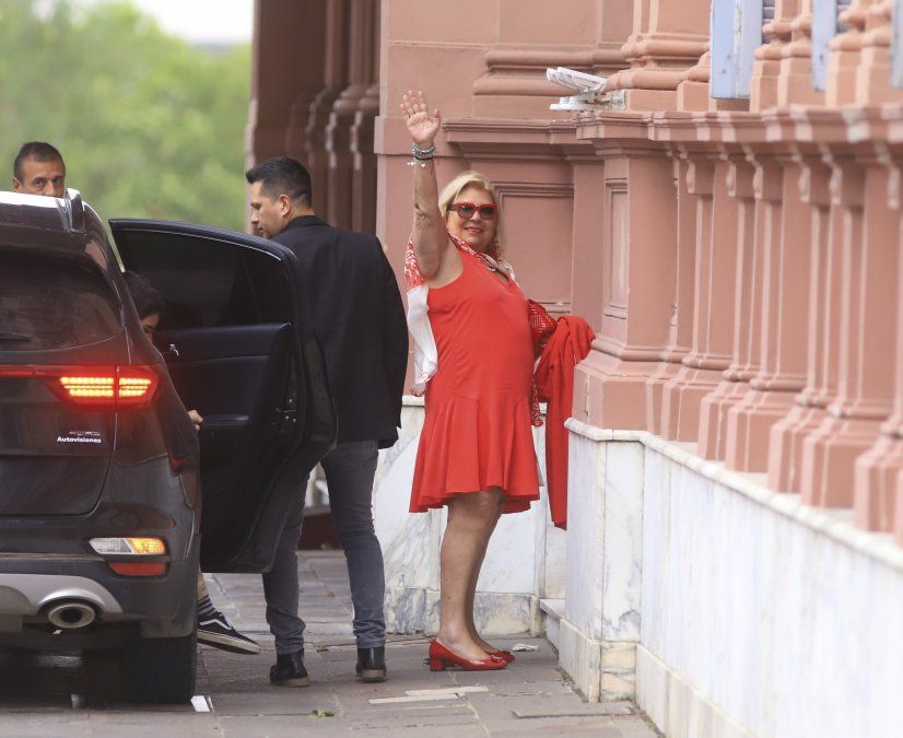Elisa Carrió entrando a la Casa Rosada en tiempos de Mauricio Macri.