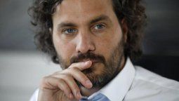 altText(En su informe al Senado, Cafiero reconoció que habrían cerrado 14.923 Pymes y 5.017 comercios)}