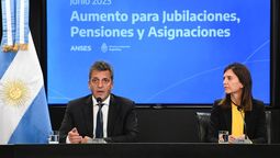 Sergio Massa y Fernanda Raverta anuncian los aumentos&nbsp;