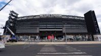 El MetLife Stadium será una de las sedes centrales del Mundial 2026, pero llegar desde Nueva York podría convertirse en otro golpe al bolsillo de los hinchas. El MetLife Stadium será una de las sedes centrales del Mundial 2026, pero llegar desde Nueva York podría convertirse en otro golpe al bolsillo de los hinchas.