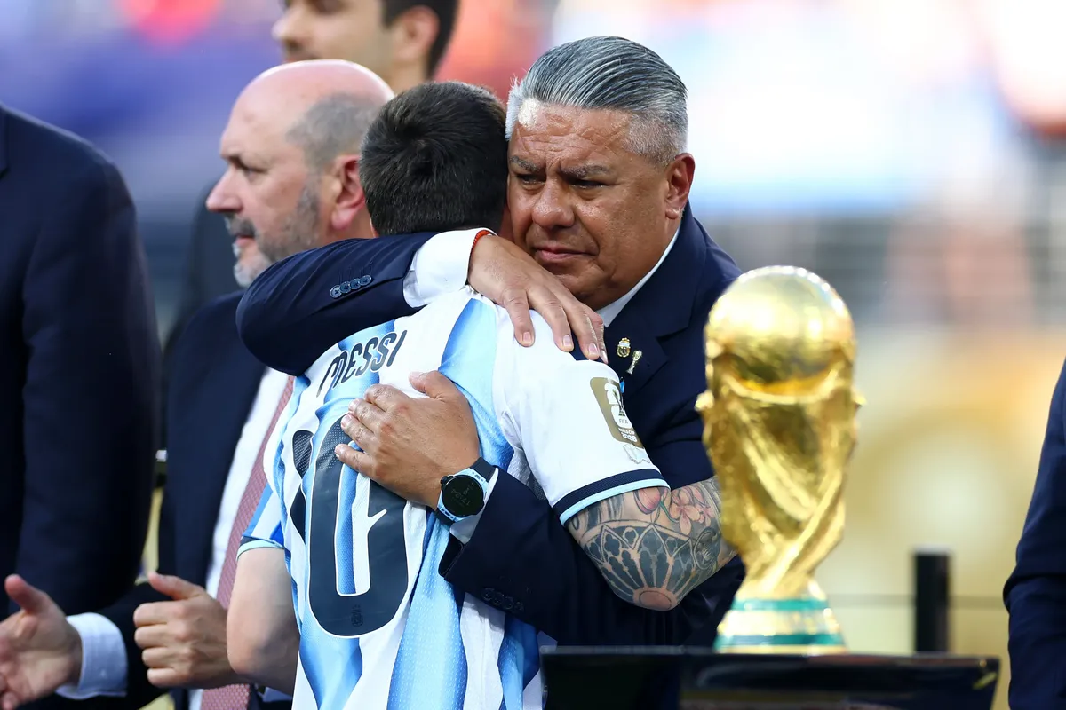 Chiqui Tapia realizó un descargo y se refirió a las teorías conspirativas sobre la final entre Argentina y España.