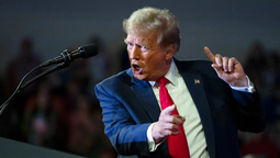 Donald Trump amenaza con barrer a los jueces que interfieran con su agenda.