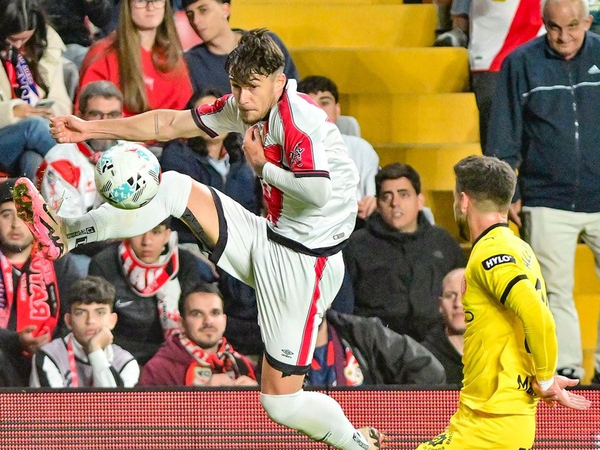 El Rayo Vallecano, entre la gloria de Europa y el fantasma del descenso