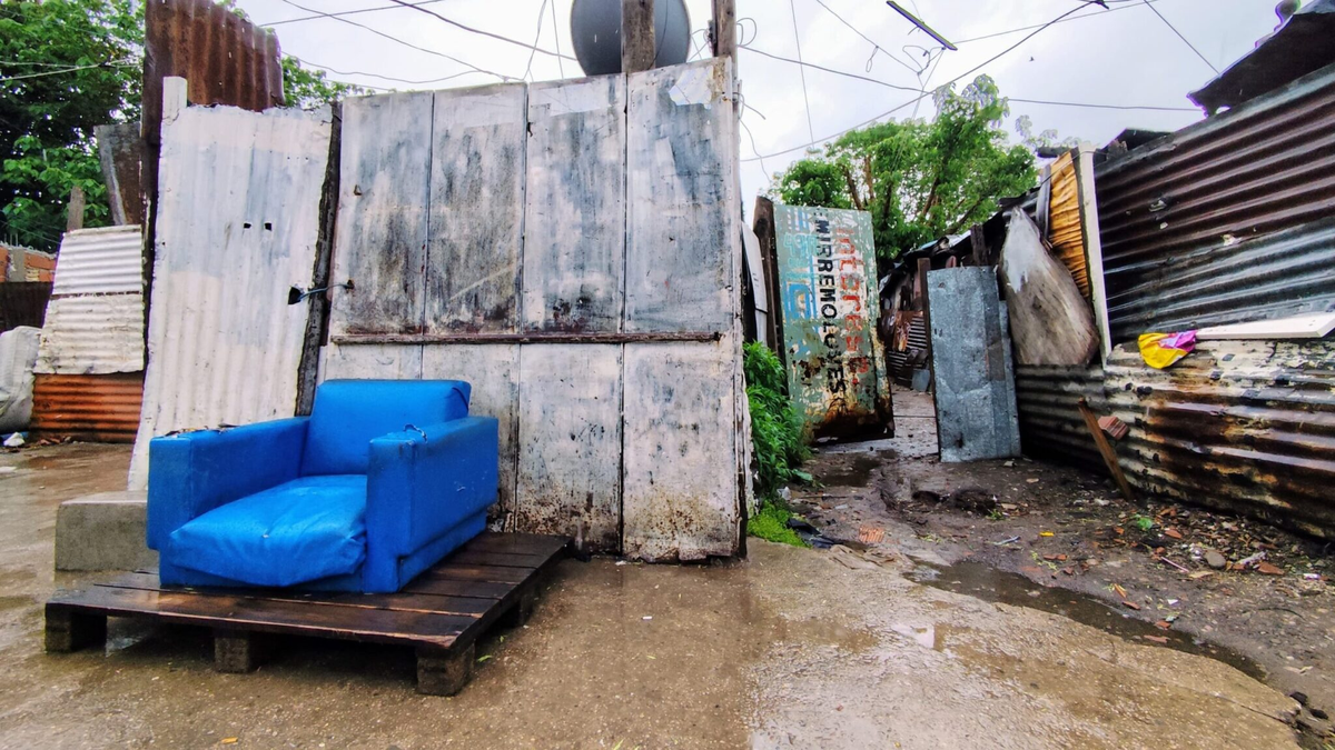 La lluvia no frenó las balas en la ciudad. La lluvia no frenó las balas en la ciudad. 